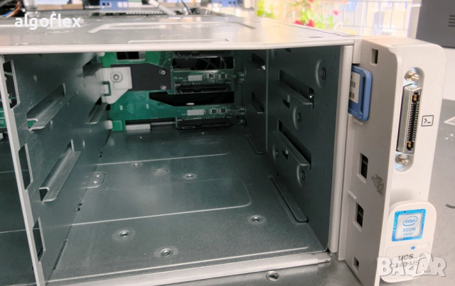 Сървър Cisco UCS C240 M5L 12*LFF 2*Xeon Gold 6138 64GB, снимка 2 - Работни компютри - 53595668