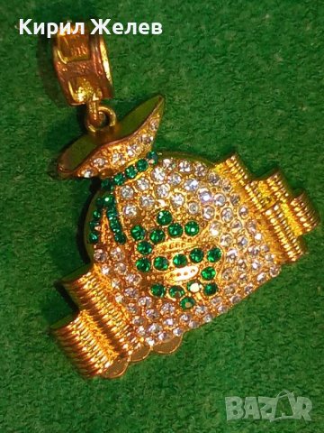 ПОЗЛАТЕН КЪСМЕТЛИЙСКИ ХАЗАРТЕН МЕДАЛЬОН с ЦИРКОНИ и ЗЕЛЕНИ КАМЪНИ 15401, снимка 2 - Колиета, медальони, синджири - 31293278