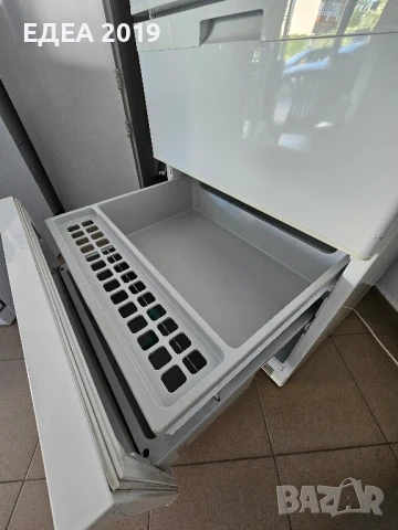 Комбиниран хладилник BOSCH GOURMET, снимка 9 - Хладилници - 50791435