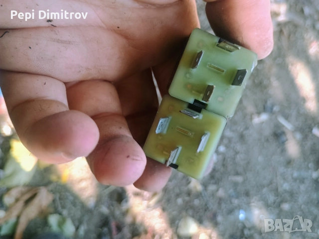 Реле / Audi 80 90 100 A4 A6 A8 431951253H 431951253 H NR.204, снимка 2 - Части - 51626558