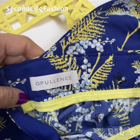 Мини рокля Opullence Charlotte с гол гръб размер S флорален принт с пчели, снимка 4 - Рокли - 53219618