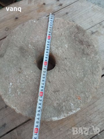 Старинен каменен диск,колело от ръчна мелница, снимка 2 - Антикварни и старинни предмети - 34881122