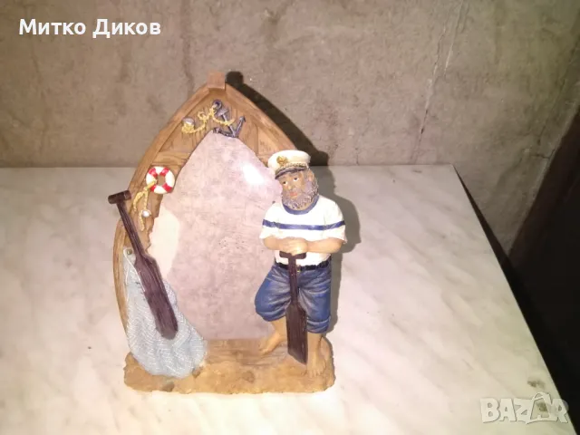 Рамка за снимка моряк капитан 20х16см отлична