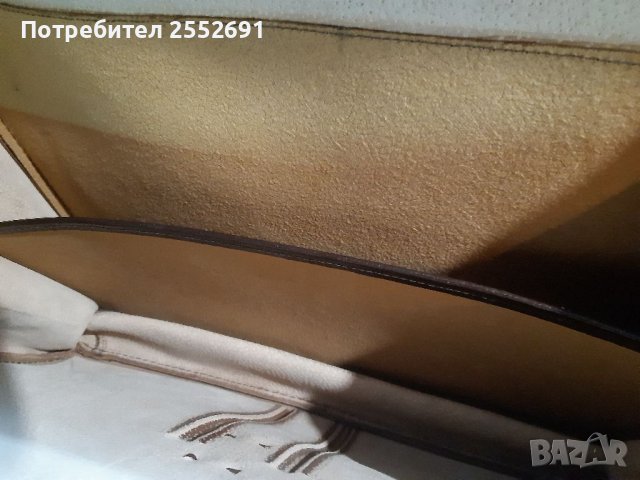 Кожена чанта, снимка 3 - Чанти - 28052315