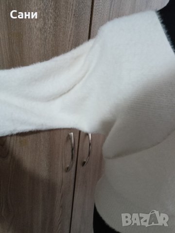 Бяла пухена блуза , снимка 4 - Блузи с дълъг ръкав и пуловери - 43347603