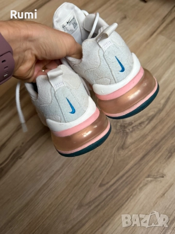 Оригинални Маратонки Nike Air Max 270 React ! 36 н, снимка 10 - Маратонки - 49717051