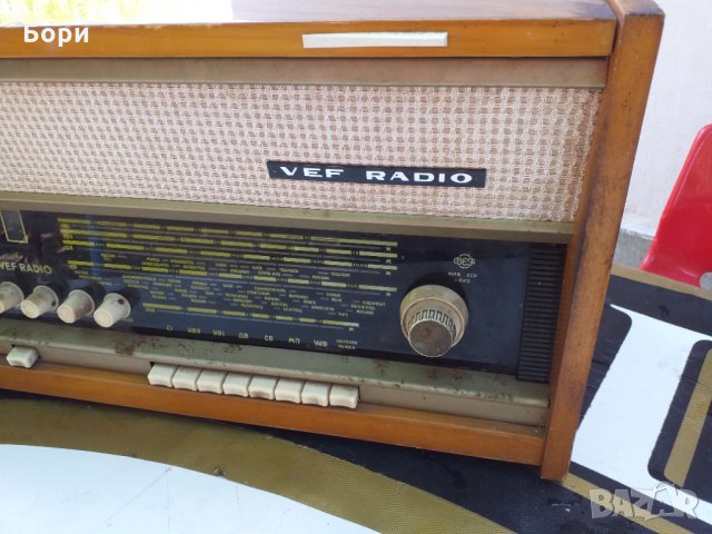 VEF RADIO Радиограмофон, снимка 2 - Радиокасетофони, транзистори - 33531646