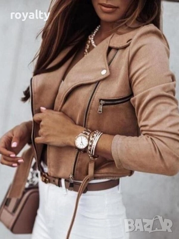 Дамско бежово велурено яке с колан