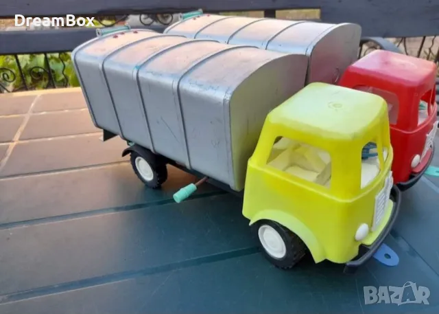 Стари Соц играчки , снимка 8 - Коли, камиони, мотори, писти - 47413506