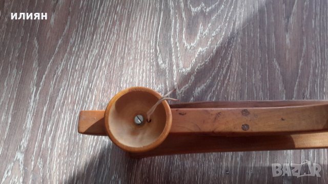 Дървена лампа със две крушки , снимка 8 - Лампи за таван - 33558941