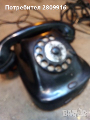 Стар телефон бакелит 2