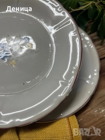 Видински десертни чинийки с едни от най-харесваните цветенца за декорация. 6 бр десертни чинийки-17 , снимка 4 - Сервизи - 53236645