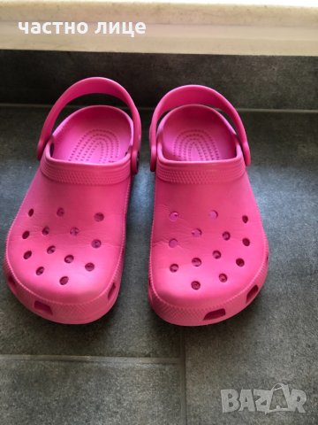 Продавам Crocs за момиче, снимка 3 - Детски сандали и чехли - 34718850