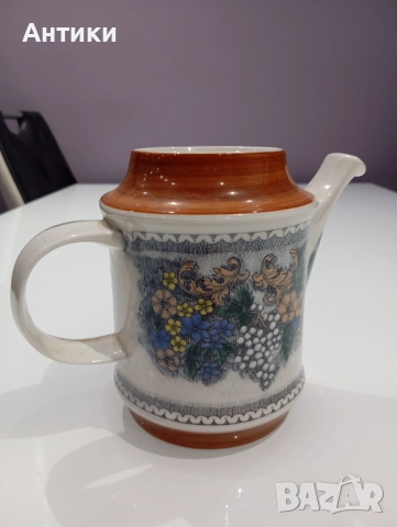 Порцеланова стара кана Goebel , снимка 5 - Чаши - 52553950