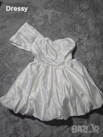 Официална бяла рокля 