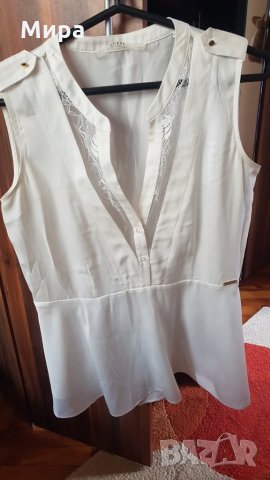 Блуза на Guess , снимка 1 - Блузи с дълъг ръкав и пуловери - 26941348