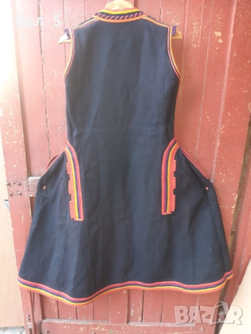 Автентичен красив вълнен сукман . Носия, снимка 8 - Антикварни и старинни предмети - 51760232