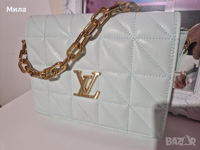 LV, Louis Vuitton чанта клъч, стилна. 