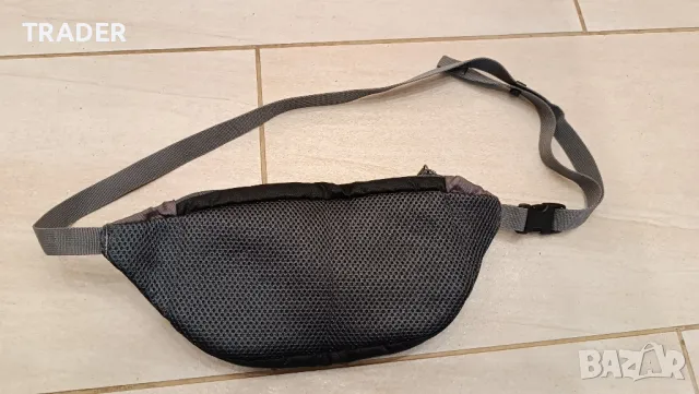 Lightflite  на Lowe Alpine чантичка чанта банан паласка за кръст бъбрек, снимка 3 - Чанти - 40973802