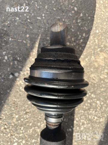 Предна лява-(дълга) полуоска Фолксваген Голф 5 1.6 102 к.с VW Golf 5, снимка 2 - Части - 53143811