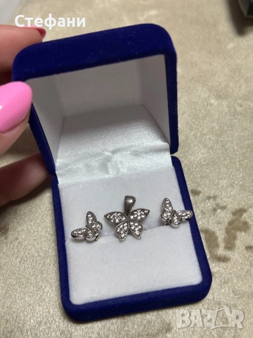 Комплект сребърни обеци и висулка