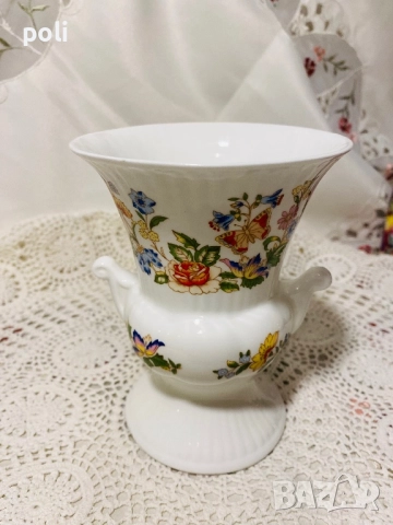 порцеланова ваза, снимка 3 - Вази - 51586311