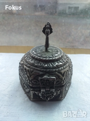 Чеканка кутия петел кадифе, снимка 3 - Антикварни и старинни предмети - 53508353