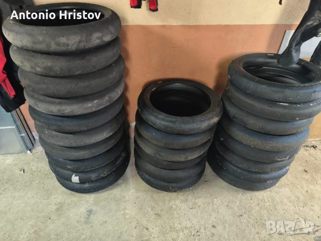 Предни сликове Dunlop и Pirelli 