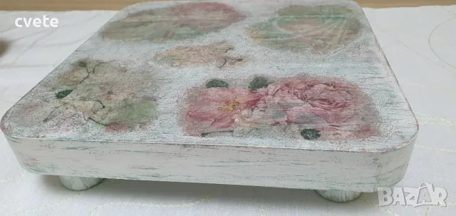 Дървена поставка, мини масичка, ръчно декорирана с декупаж, снимка 12 - Декорация за дома - 47765667