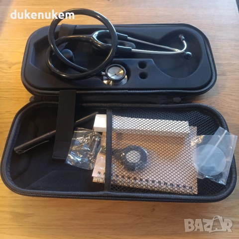 Медицински комплект със стетоскоп, с калъф, фенерче, химикал, бележник и часовник, снимка 7 - Уреди за диагностика - 53071214