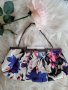 Дамска чанта с флорални мотиви 