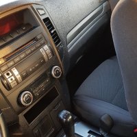 Mitsubishi Pajero 4, снимка 12 - Автомобили и джипове - 43207834