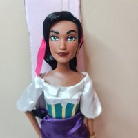 Оригинална кукла Есмералда - Парижката Света Богородица - Дисни Стор Disney store, снимка 15 - Кукли - 39142452