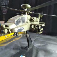 Колекционерски, военен хеликоптер 1:72 , снимка 1 - Колекции - 27265302