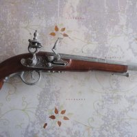 Кремъчен пистолет  1760 реплика, снимка 5 - Колекции - 40072461