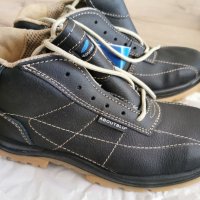 Мъжки обувки-чисто нови, снимка 1 - Мъжки боти - 43486437