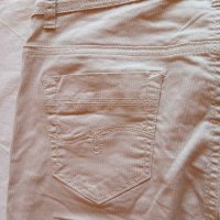 Дамски панталони, снимка 11 - Къси панталони и бермуди - 29062304