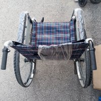 Нова ролаторна количка, нова инвалидна рингова количка в кашон, НЕразпечатана с 4 спирачки , снимка 9 - Инвалидни колички - 37818923