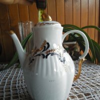LIMOGES - френски порцелан - чайник - уникат, снимка 1 - Антикварни и старинни предмети - 35109225