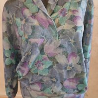 Блуза в на цветя!, снимка 2 - Блузи с дълъг ръкав и пуловери - 39724755