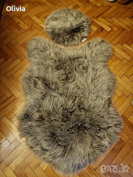 Пухкав килим и възглавница за стол, снимка 1