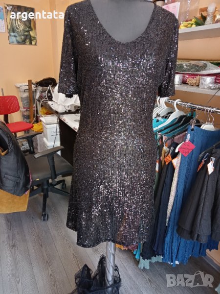 Класическа права черна рокля, снимка 1