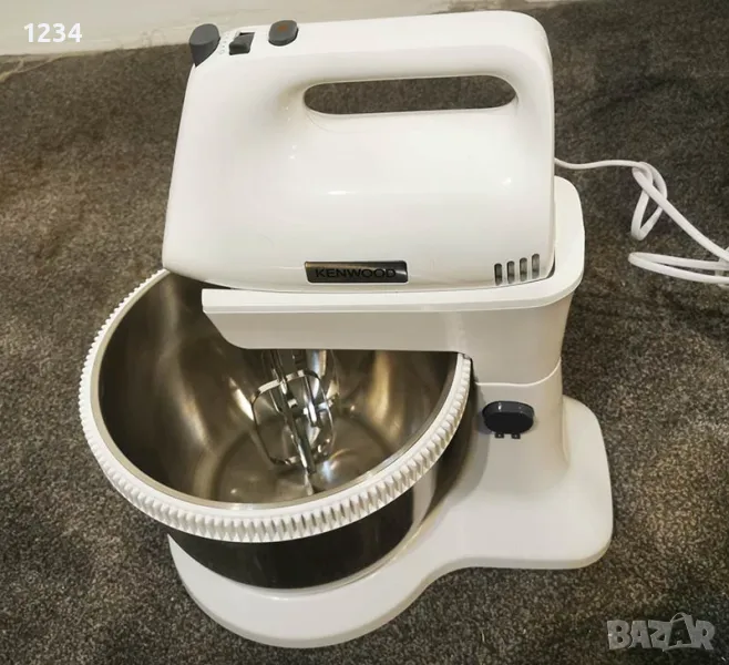 Нов миксер с купа Kenwood Chefette Lite HMP34 450W, 3.4 л, снимка 1