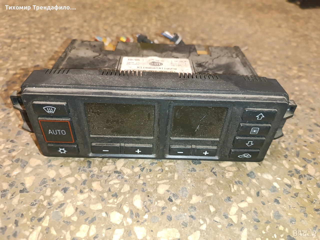 Панел климатроник Audi A4 B5 1998г 8L0820043D , 8L0 820 043D , 5HB007608-04, снимка 1