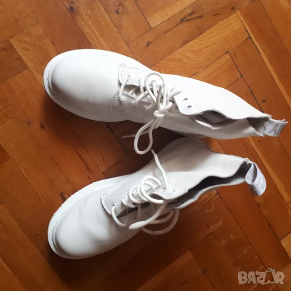 Dr. Martens 41 номер естествена кожа бели, снимка 1