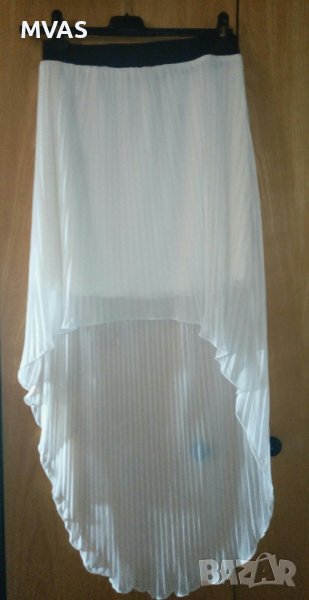 Нова бяла воалена плисирана пола S-M, снимка 1