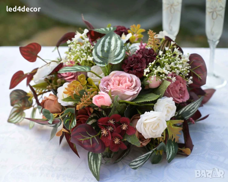 Цветни аранжировки и украси от изкуствени цветя, снимка 1