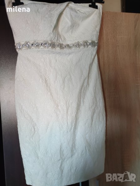 Бяла рокля, снимка 1