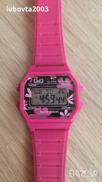 QiQ Дамски цикламен часовник , снимка 1