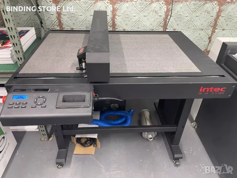 Intec ColorCut FB900 – цифров плотер за рязане и биговане, снимка 1